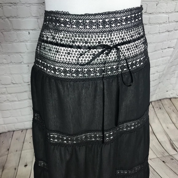 ECI Black Lace Skirt - Picture 2 of 4